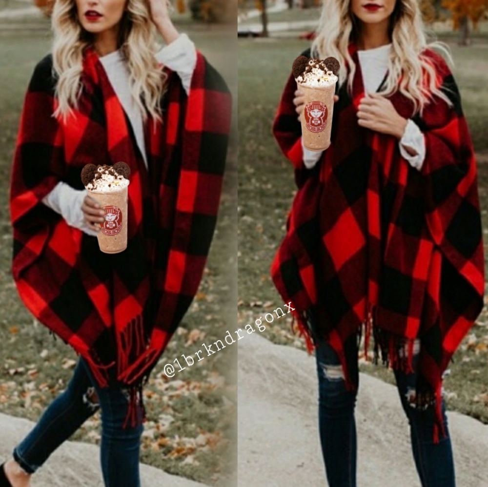 NWT Reversible Traditional Cape Poncho Rose Red Plaid Fringed Cape - Picture 9 of 17